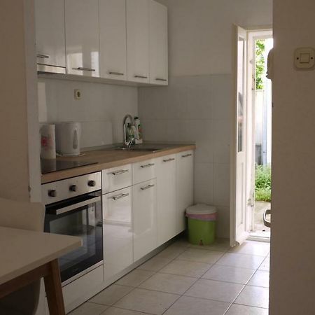 Apartment Tea Макарска Экстерьер фото